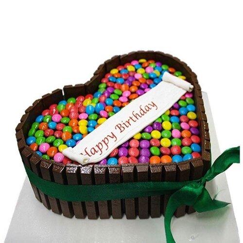 Kit Kat Fondness Cake