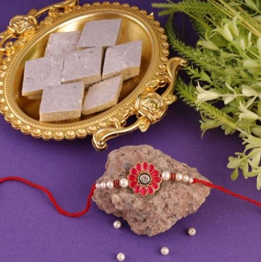 Perfect Rakhi Connection with Sweet Delights