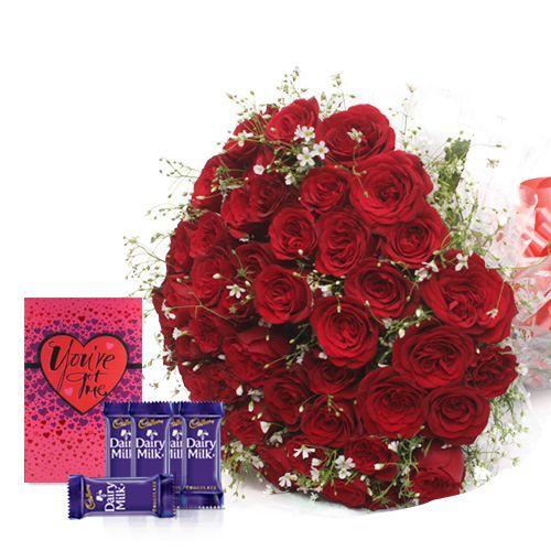Collection Of 200 Roses with Dairy Milk Chocolates and A Greeting Card