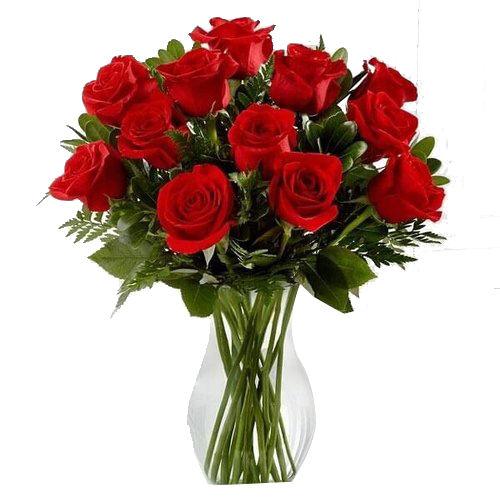 Regal Bunch of Red Roses Flower